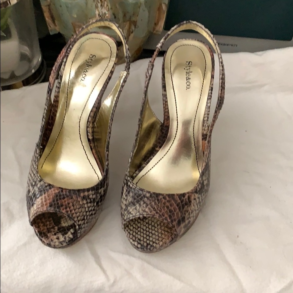 Style & Co shoes